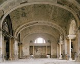 Frank Schwere, Waiting Room (Michigan Central Depot), Detroit, M1, C-print, 126cm x100cm. Courtesy of the artist and Two Rooms