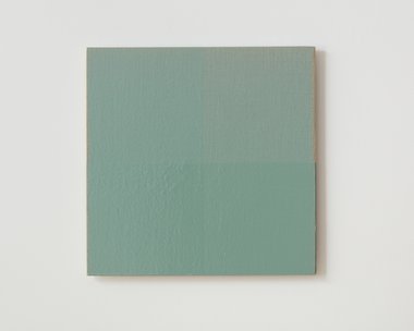 Simon Morris, Colour light (blue), 2020, acrylic paint, jute, wood, light, 500 x 500 mm. Photo: Sam Hartnett