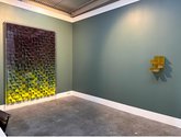 Jan Albers: grEEdygrEEn, 2021, spray paint on polystyrene and wood in acrylic glass box, 251 x 171 x 20 cm; uPstEpstEp, 2021, cast resin, 40 x 30x 20 cm